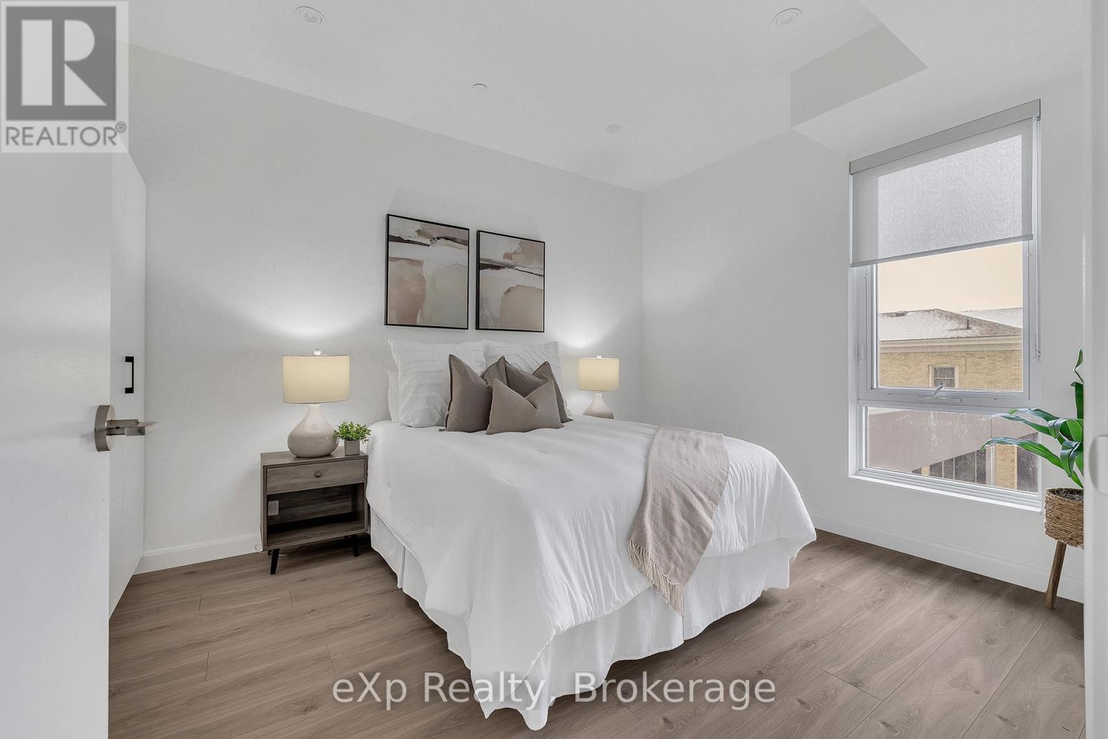 306 - 741 King Street W, Kitchener, Ontario N2G 0E9 - Photo 10 - X12938174