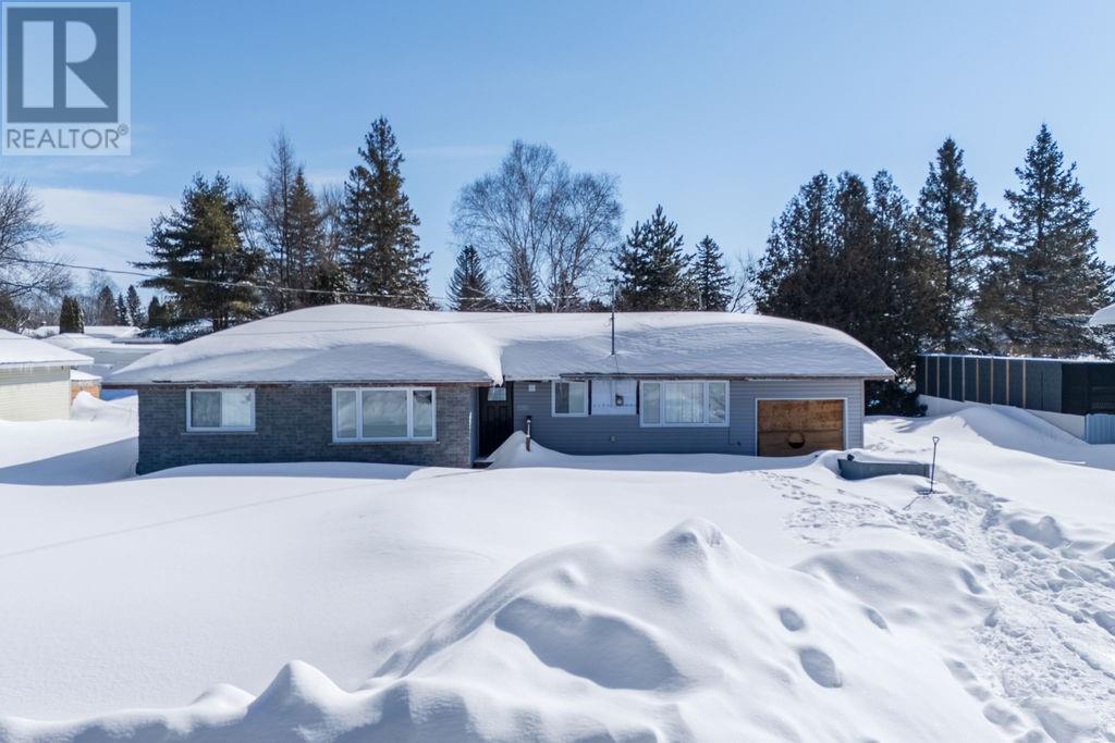 3612 Suzanne Street, Val Caron, Ontario  P3N 1H1 - Photo 19 - 2126933