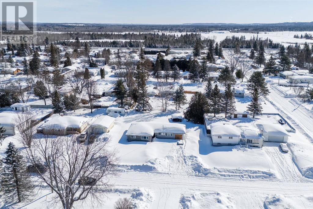 3612 Suzanne Street, Val Caron, Ontario  P3N 1H1 - Photo 25 - 2126933
