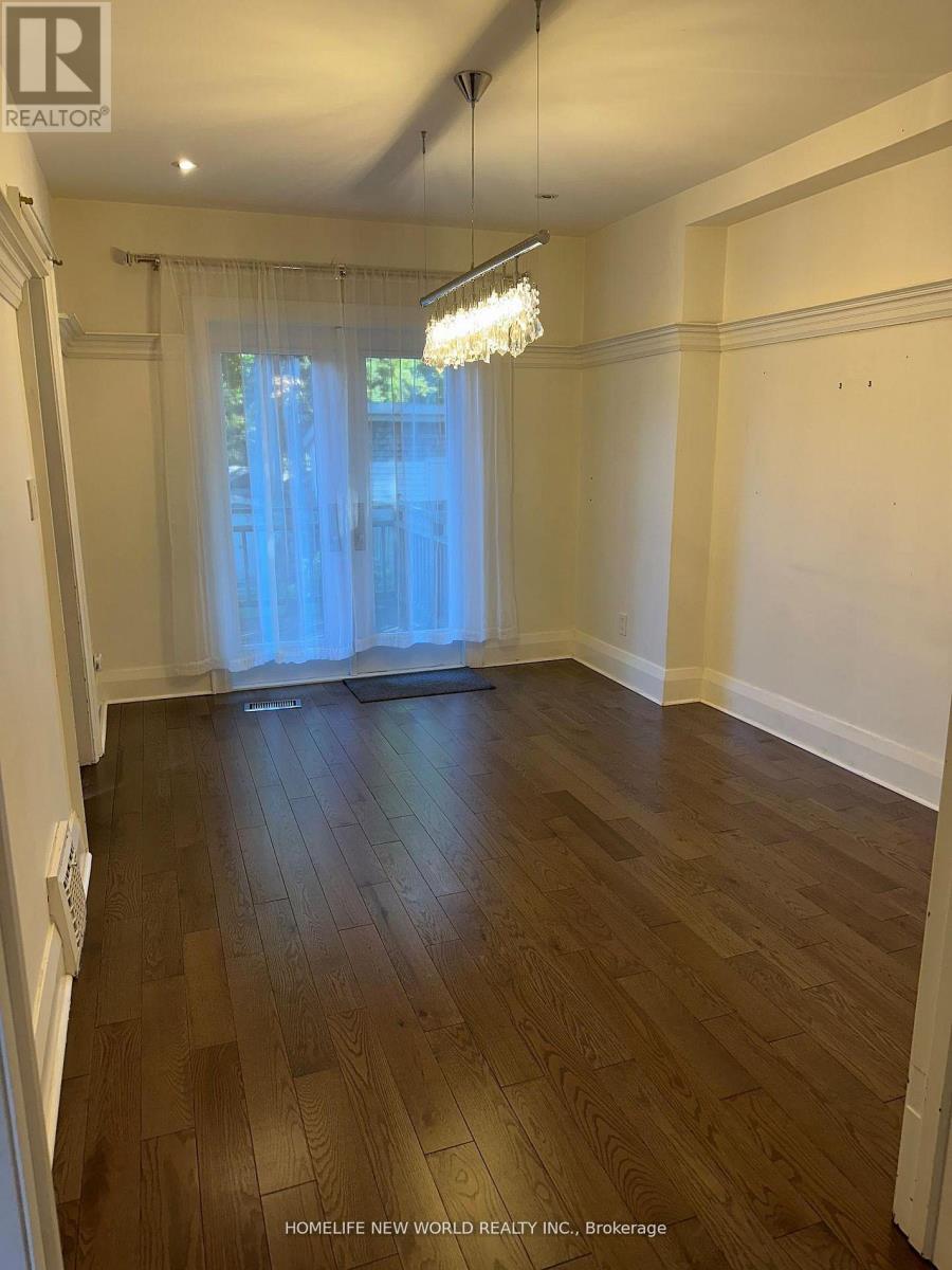 1621 Mount Pleasant Road, Toronto, Ontario  M4N 2V5 - Photo 5 - C12938156