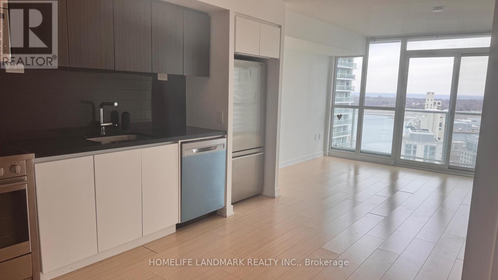 2303 - 85 Queens Wharf Road, Toronto, Ontario  M5V 0J9 - Photo 11 - C12938160