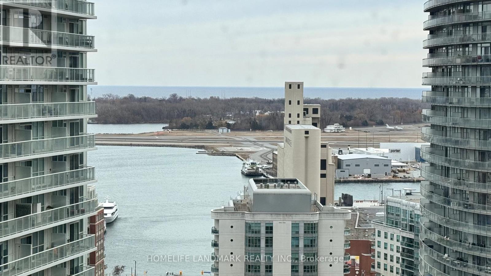 2303 - 85 Queens Wharf Road, Toronto, Ontario  M5V 0J9 - Photo 13 - C12938160