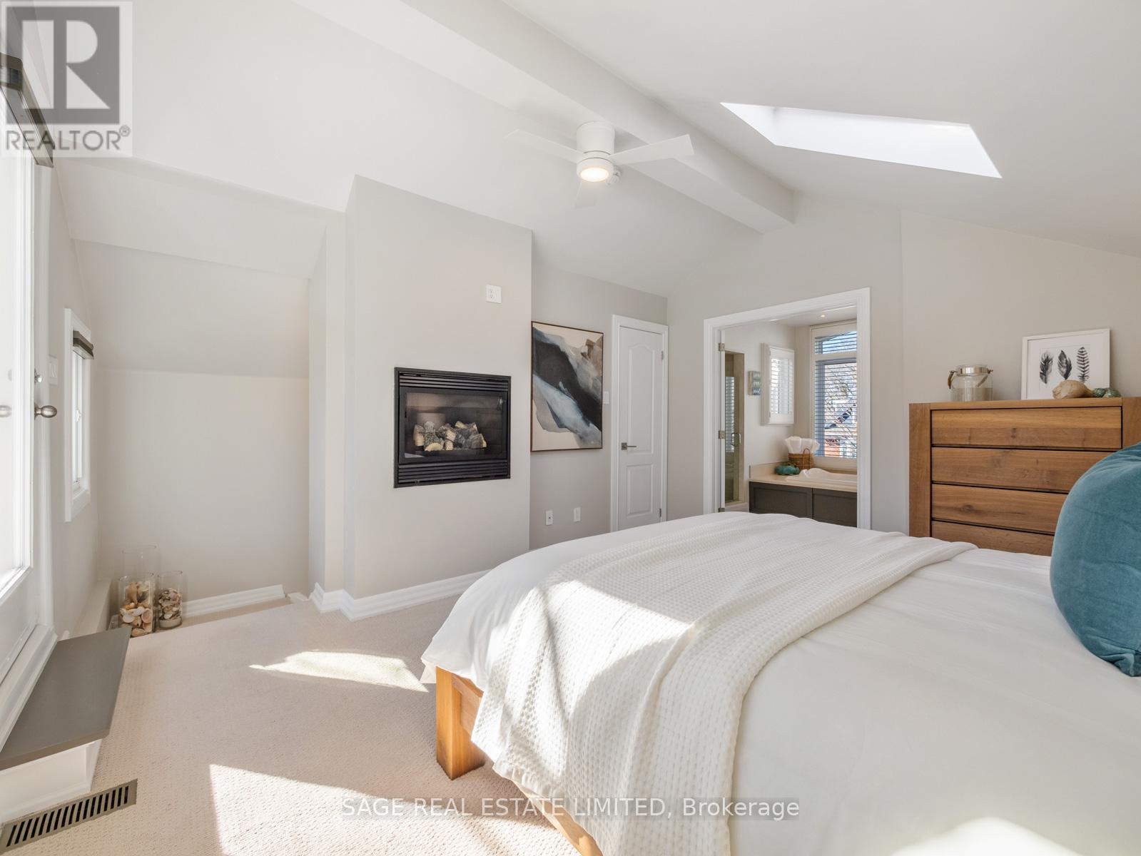 137 Willow Avenue, Toronto, Ontario  M4E 3K4 - Photo 21 - E12938202