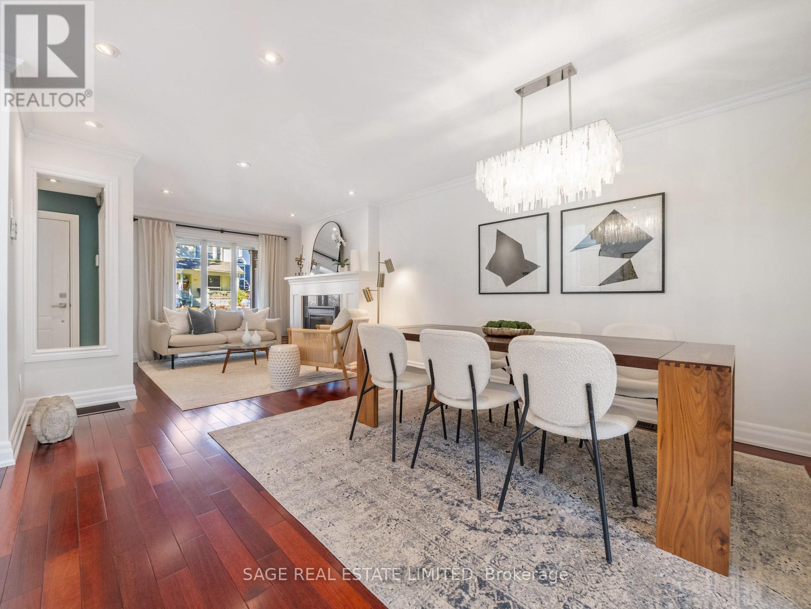 137 Willow Avenue, Toronto, Ontario  M4E 3K4 - Photo 4 - E12938202