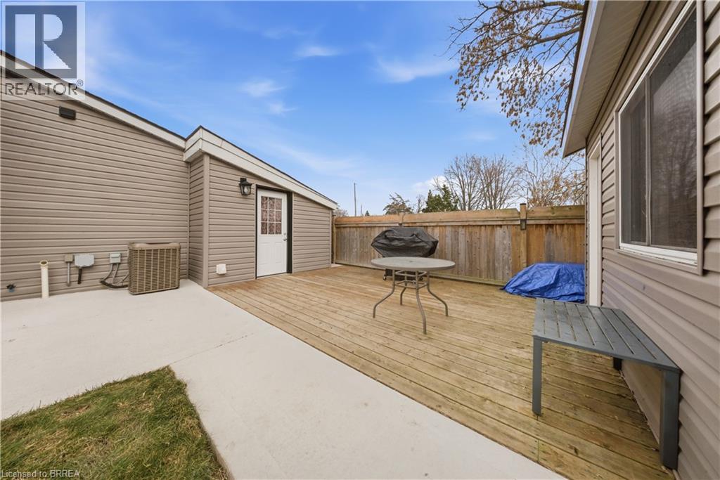 64 Richardson Street, Brantford, Ontario  N3T 1J1 - Photo 26 - 40814862