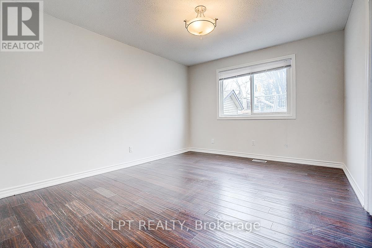 194 South Channel Drive, Georgina, Ontario  L4P 2N3 - Photo 30 - N12938166