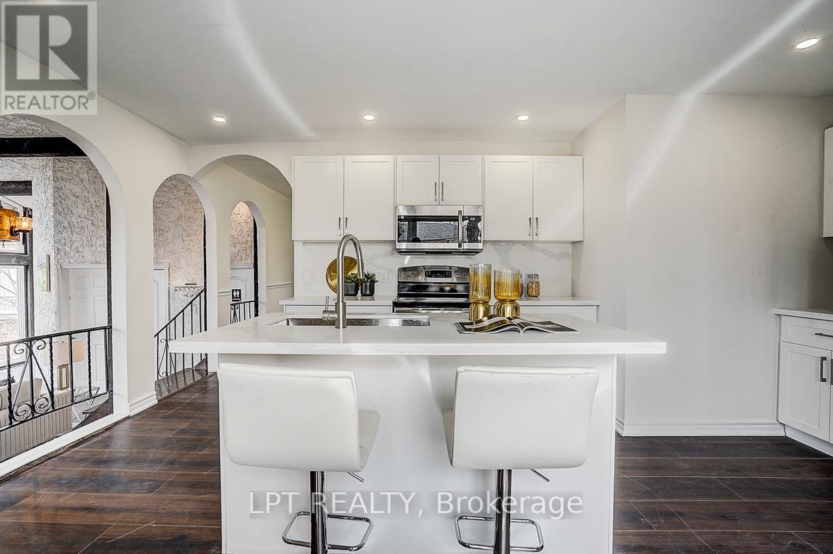 194 South Channel Drive, Georgina, Ontario  L4P 2N3 - Photo 8 - N12938166