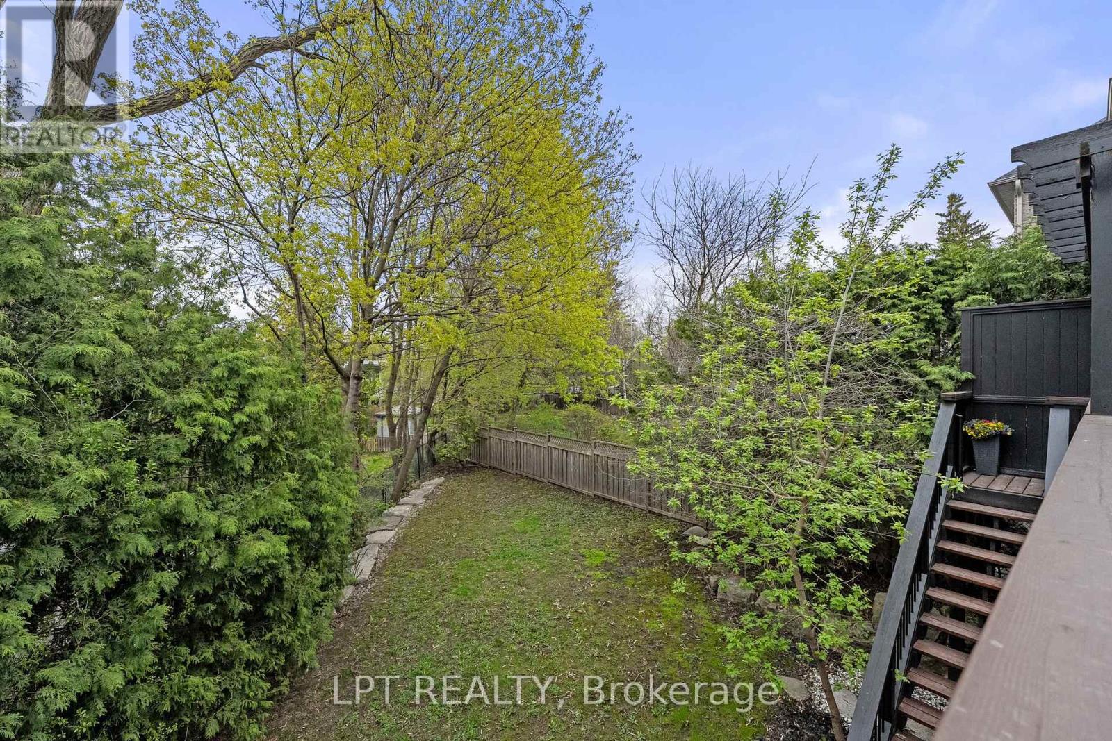 112 Tyler Street, Aurora, Ontario  L4G 2N3 - Photo 18 - N12938178