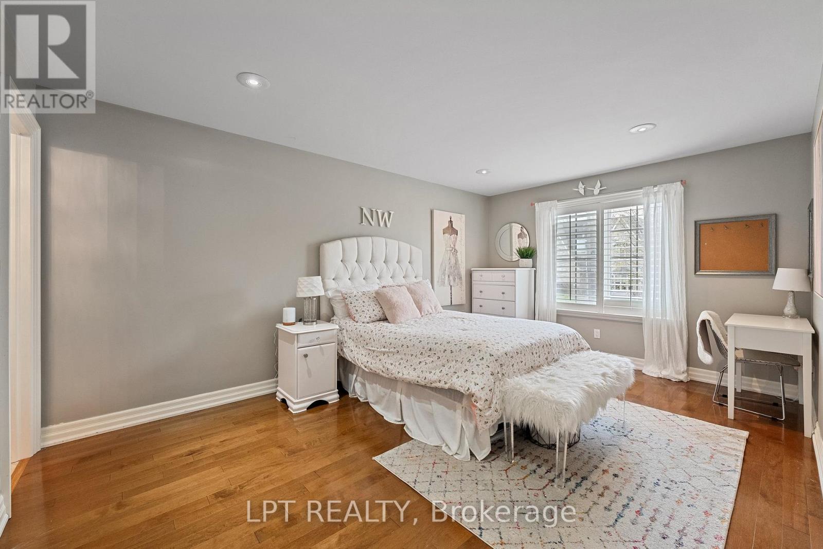 112 Tyler Street, Aurora, Ontario  L4G 2N3 - Photo 30 - N12938178