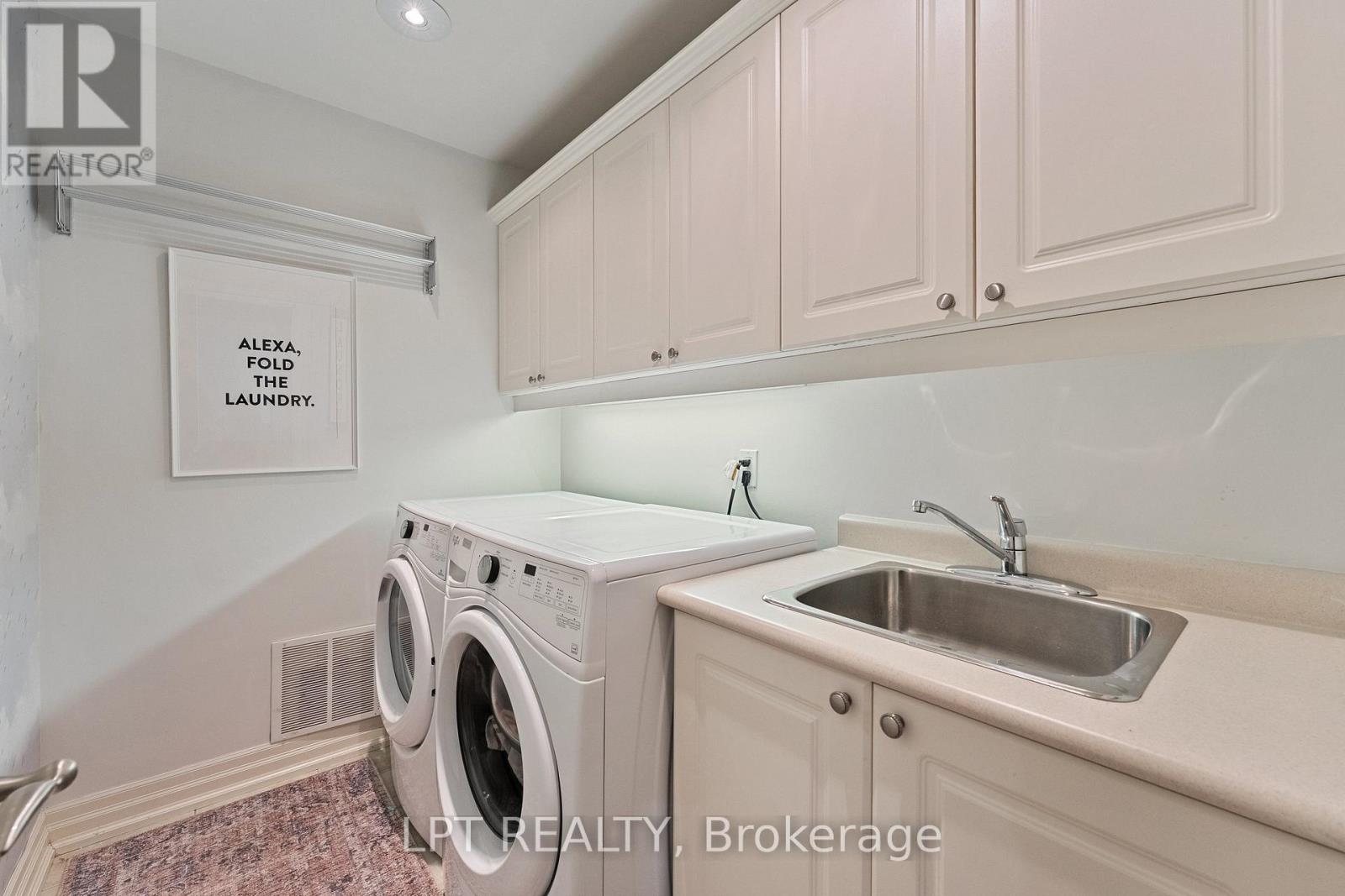 112 Tyler Street, Aurora, Ontario  L4G 2N3 - Photo 38 - N12938178