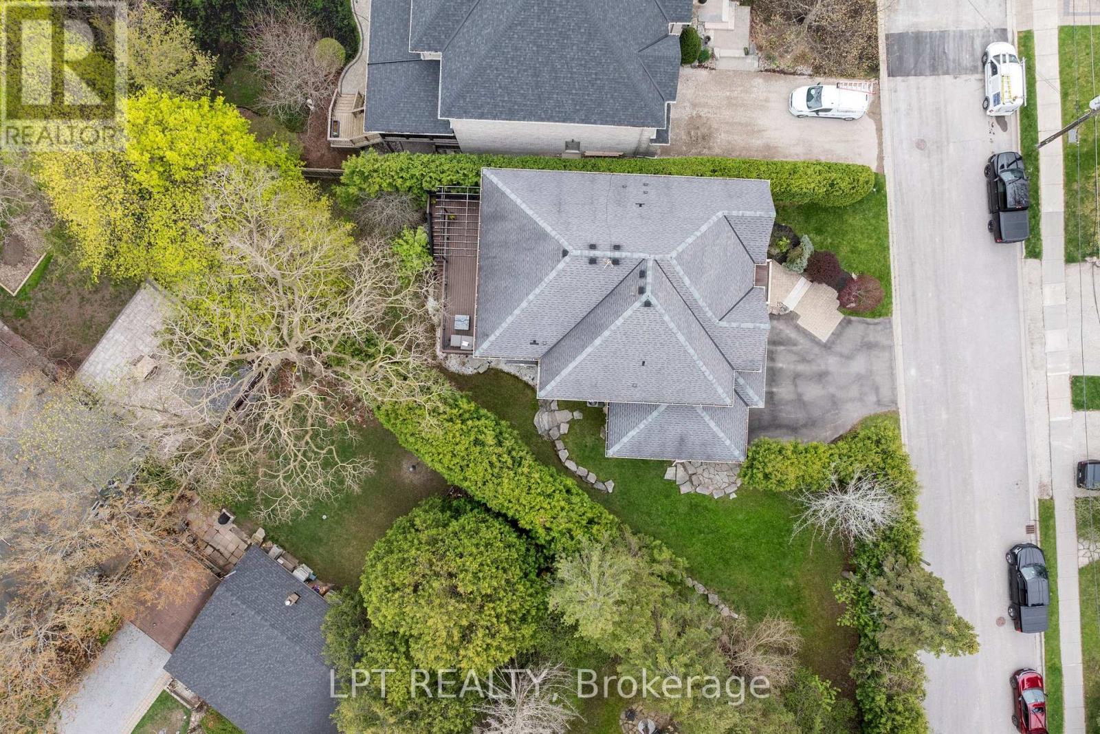 112 Tyler Street, Aurora, Ontario  L4G 2N3 - Photo 49 - N12938178