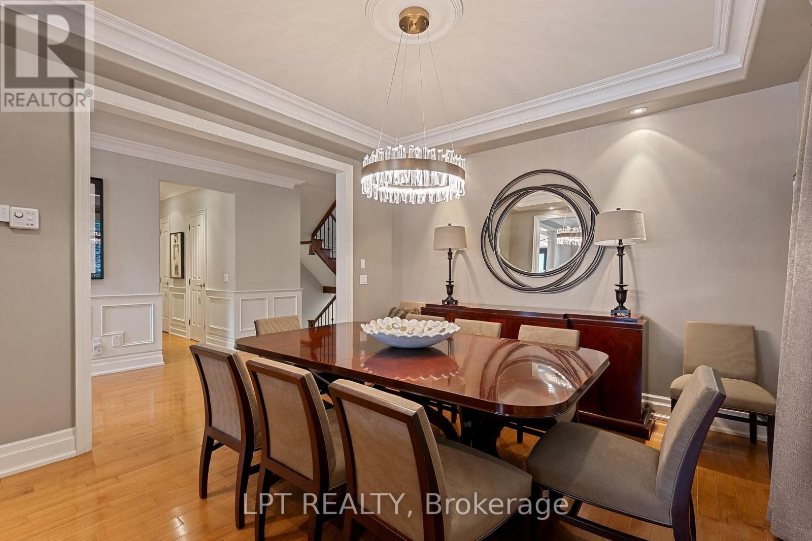 112 Tyler Street, Aurora, Ontario  L4G 2N3 - Photo 9 - N12938178