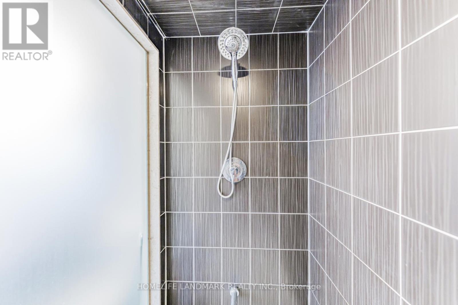 62 Helliwell Crescent, Richmond Hill, Ontario  L4E 1C7 - Photo 32 - N12938188