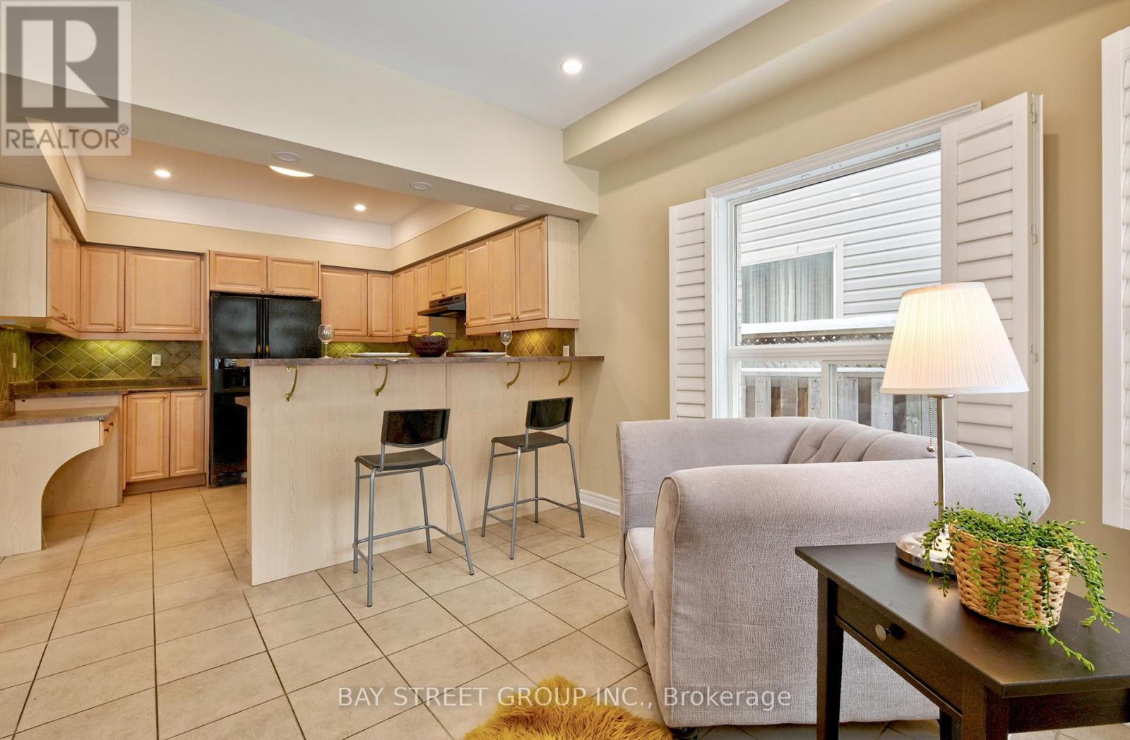 43 English Oak Drive, Richmond Hill, Ontario  L4E 3W2 - Photo 13 - N12938192