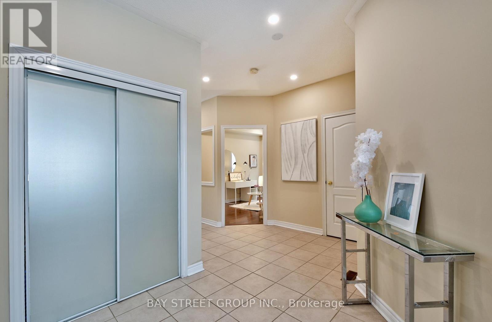 43 English Oak Drive, Richmond Hill, Ontario  L4E 3W2 - Photo 15 - N12938192