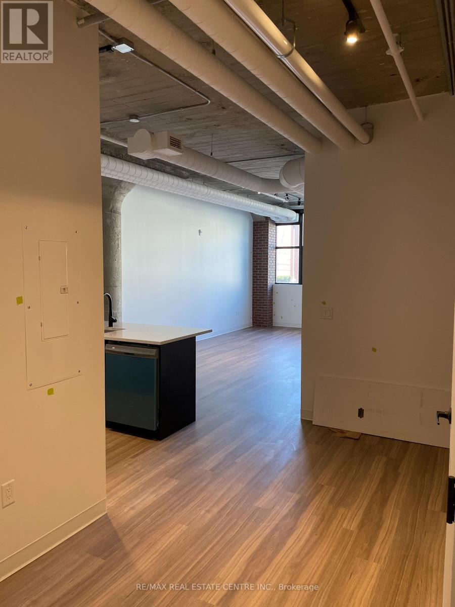 110 - 120 Huron Street, Guelph, Ontario  N1E 5L7 - Photo 4 - X12856728