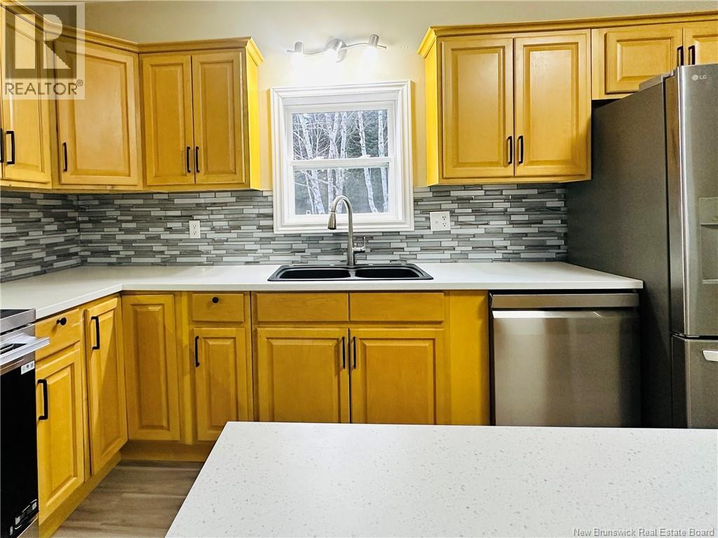 3107 King George Hwy, Miramichi, New Brunswick  E1V 7C1 - Photo 9 - NB136184
