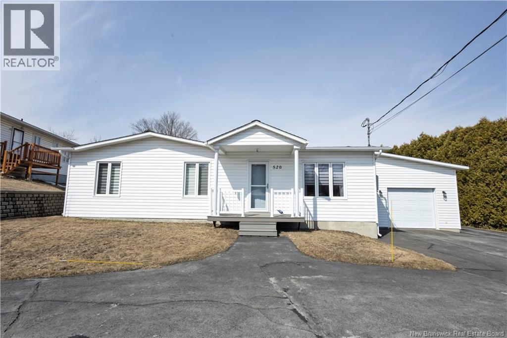 520 Everard H. Daigle Boulevard, Grand-Sault/grand Falls, New Brunswick  E3Z 2R4 - Photo 1 - NB135536
