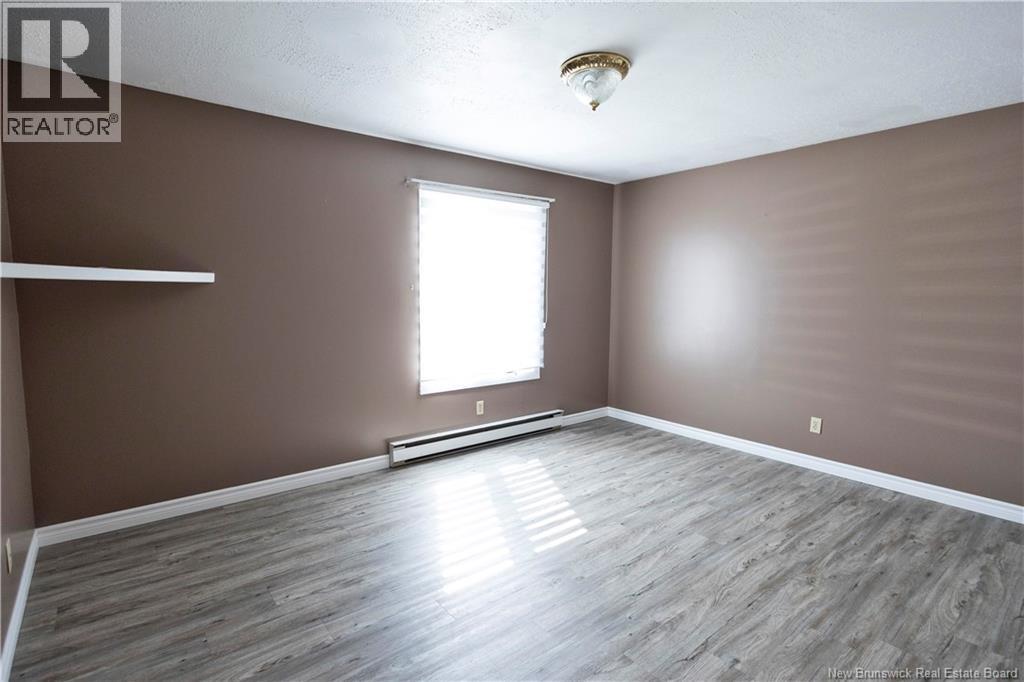 520 Everard H. Daigle Boulevard, Grand-Sault/grand Falls, New Brunswick  E3Z 2R4 - Photo 11 - NB135536