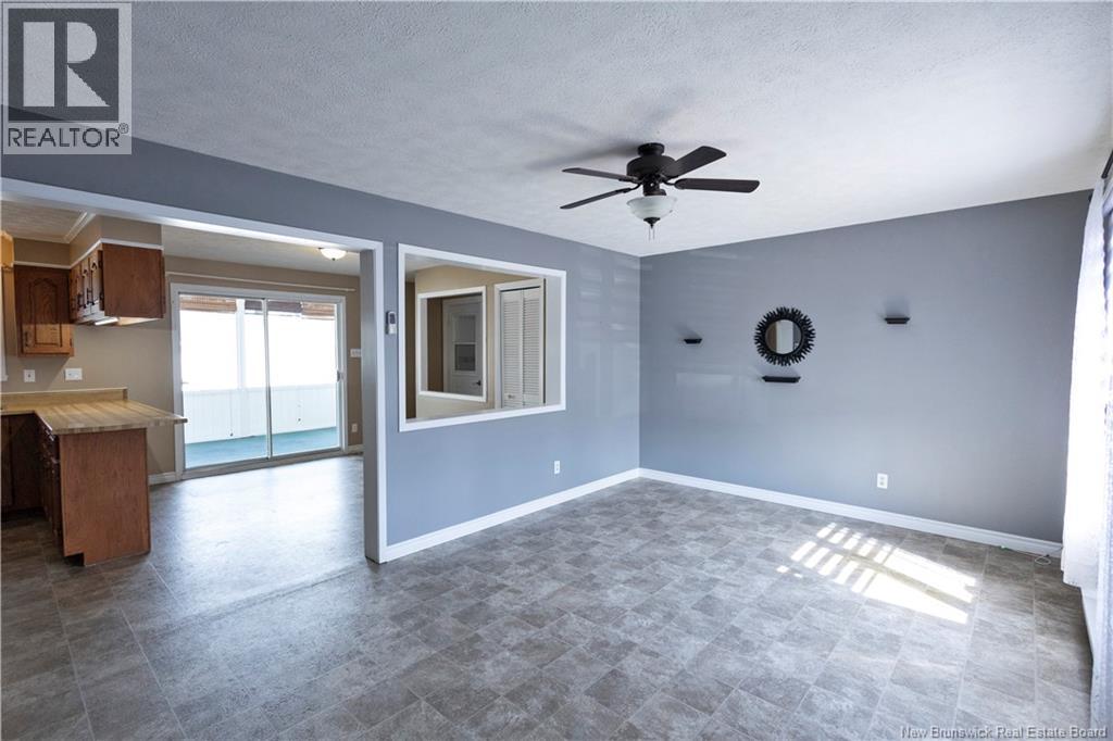 520 Everard H. Daigle Boulevard, Grand-Sault/grand Falls, New Brunswick  E3Z 2R4 - Photo 4 - NB135536