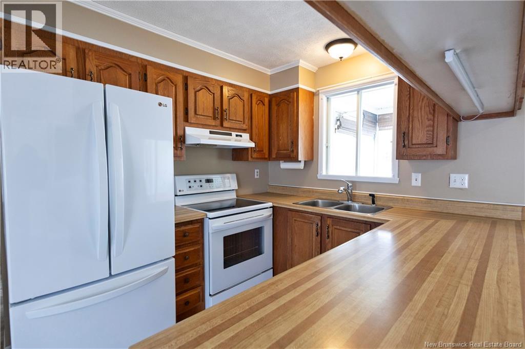 520 Everard H. Daigle Boulevard, Grand-Sault/grand Falls, New Brunswick  E3Z 2R4 - Photo 6 - NB135536