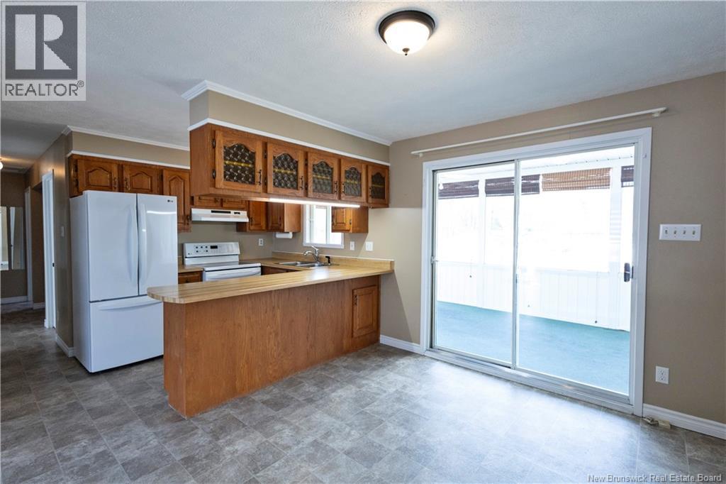 520 Everard H. Daigle Boulevard, Grand-Sault/grand Falls, New Brunswick  E3Z 2R4 - Photo 7 - NB135536