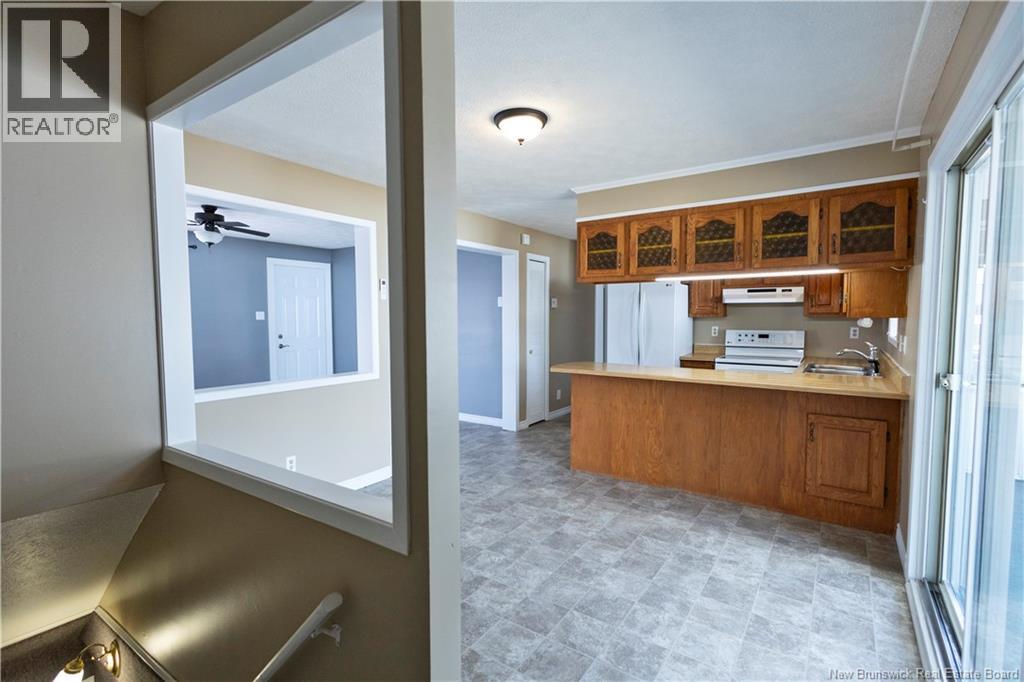 520 Everard H. Daigle Boulevard, Grand-Sault/grand Falls, New Brunswick  E3Z 2R4 - Photo 9 - NB135536