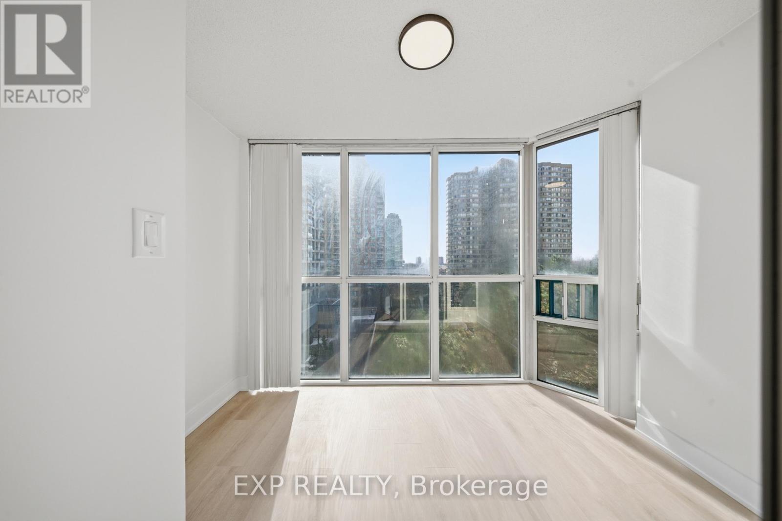 510 - 265 Enfield Place, Mississauga, Ontario  L5B 3Y7 - Photo 23 - W12938170