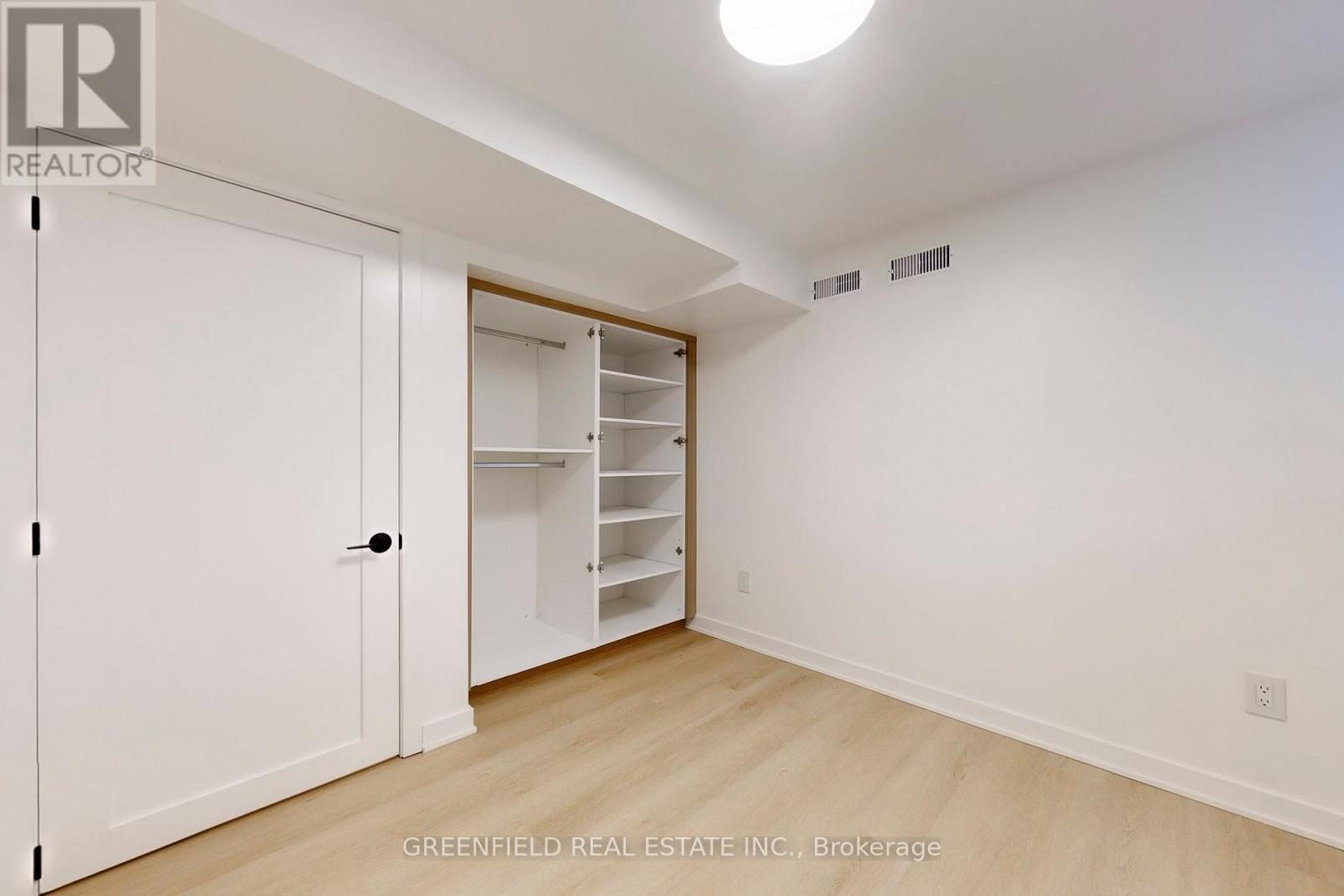 Lower Unit - 168 Pearson Avenue, Toronto, Ontario  M6R 1G5 - Photo 10 - W12938180