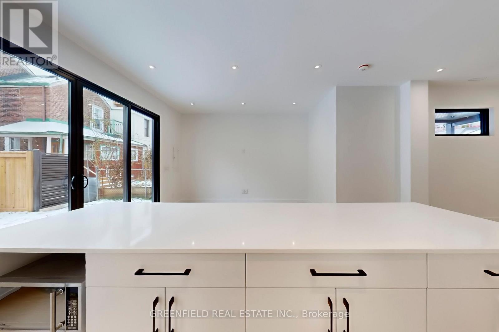 Laneway House - 168 Pearson Avenue, Toronto, Ontario  M6R 1G5 - Photo 8 - W12938186