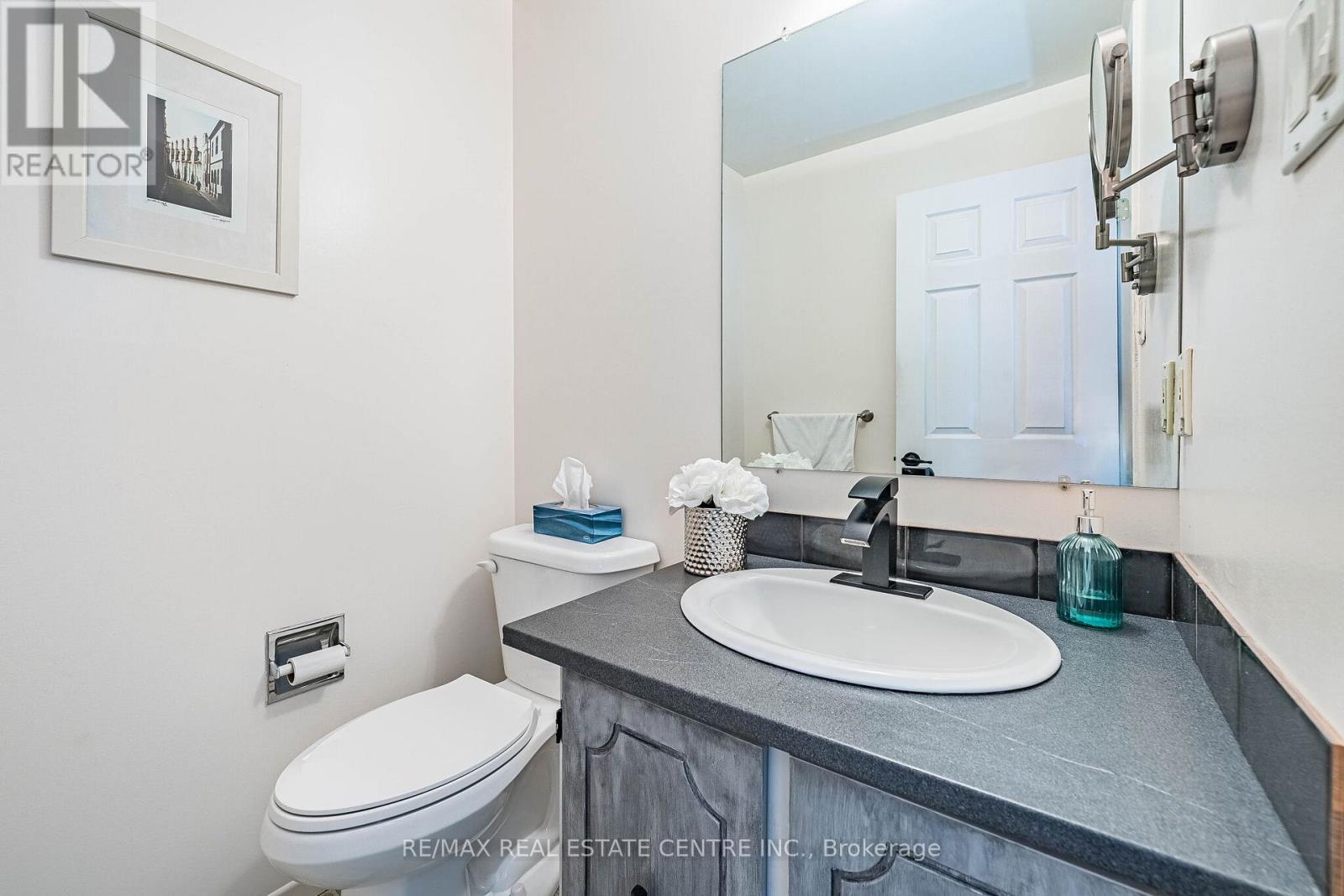 72 Malabar Crescent, Brampton, Ontario  L6S 3X8 - Photo 23 - W12938196