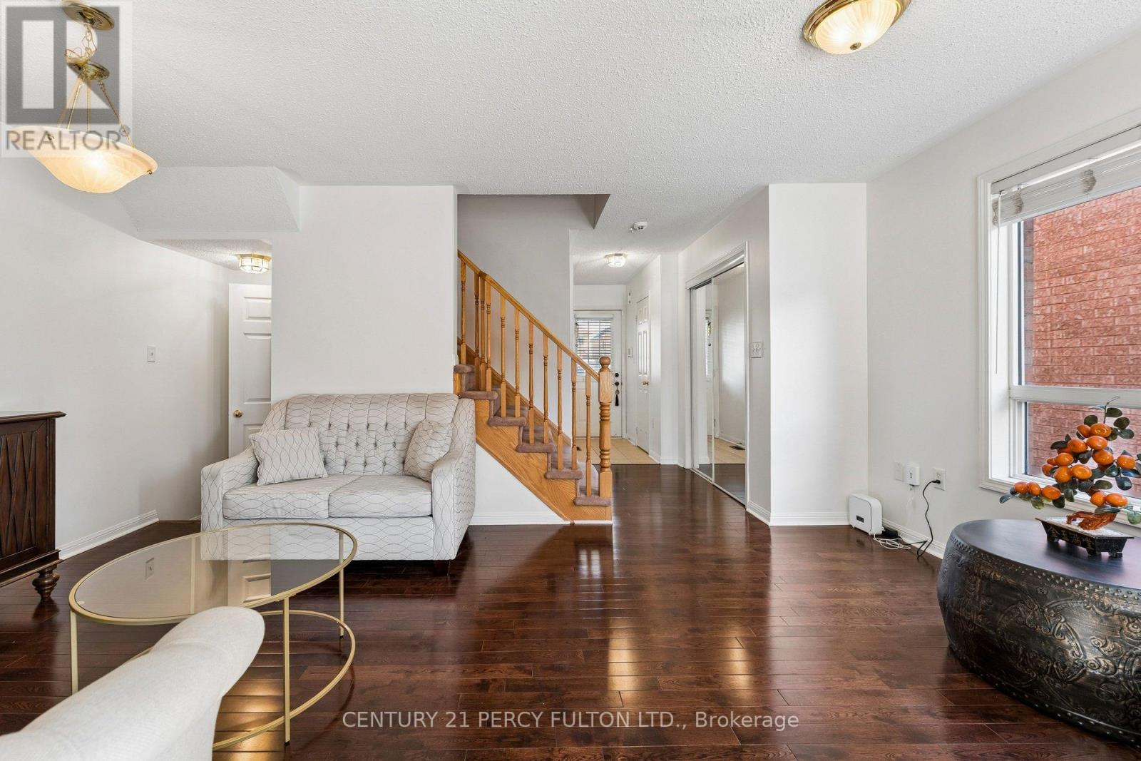 78 Herdwick Street, Brampton, Ontario  L6S 6M1 - Photo 7 - W12938200