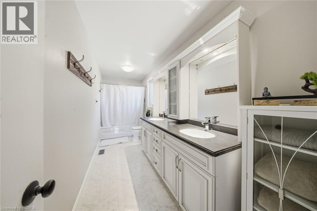 25 Hammond Road, Brantford, Ontario  N3T 5L4 - Photo 17 - 40810433