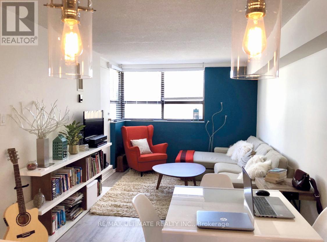 817 - 80 Saint Patrick Street, Toronto, Ontario  M5T 2X6 - Photo 3 - C12934460