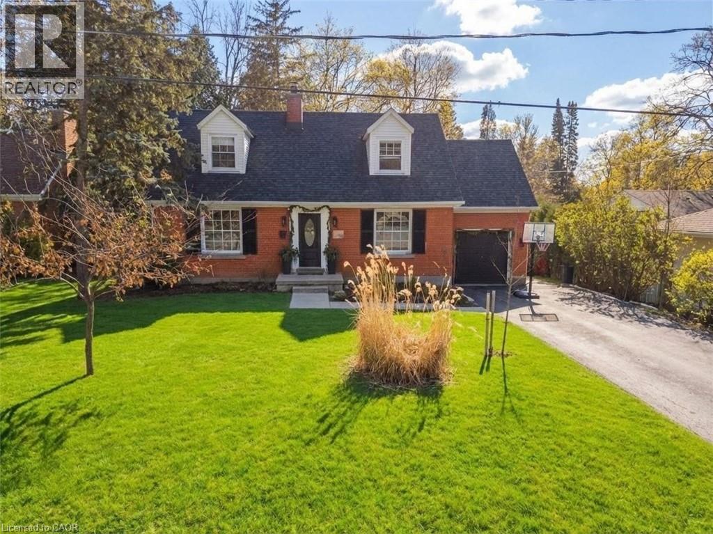 115 Roslin Avenue S, Waterloo, Ontario  N2L 2H3 - Photo 1 - 40800754