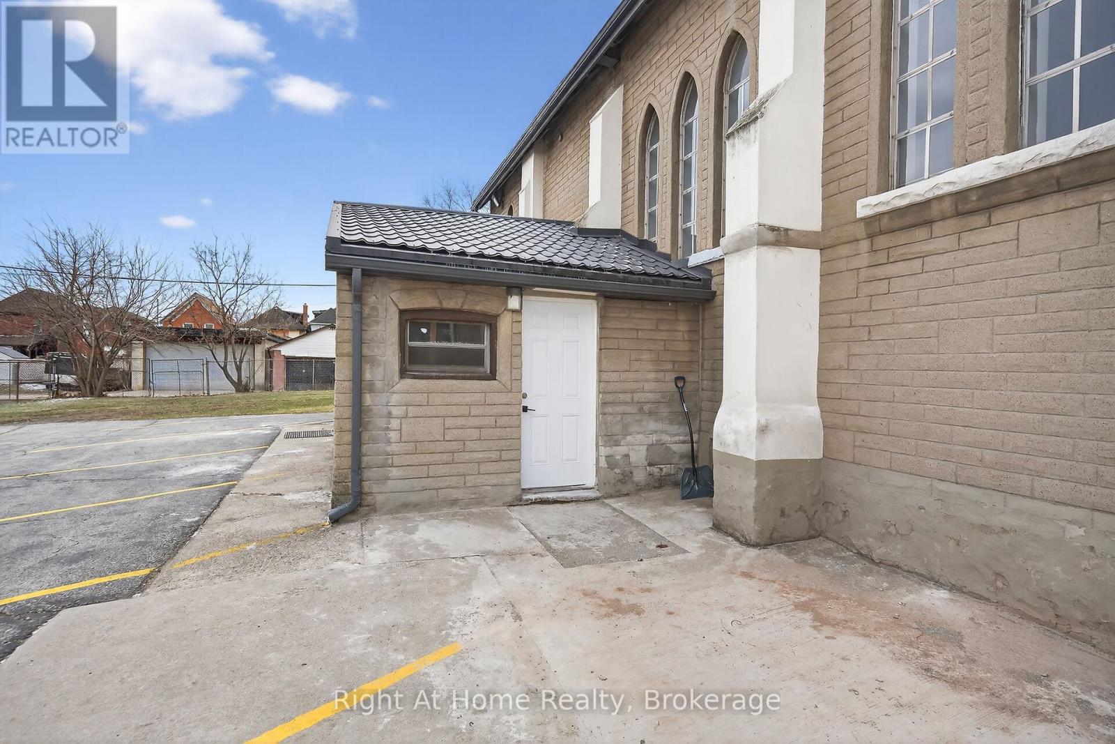 50 Earl Street, Hamilton, Ontario  L8L 6L2 - Photo 13 - X12938224