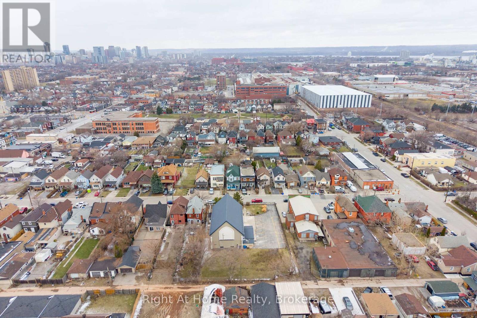 50 Earl Street, Hamilton, Ontario  L8L 6L2 - Photo 38 - X12938224