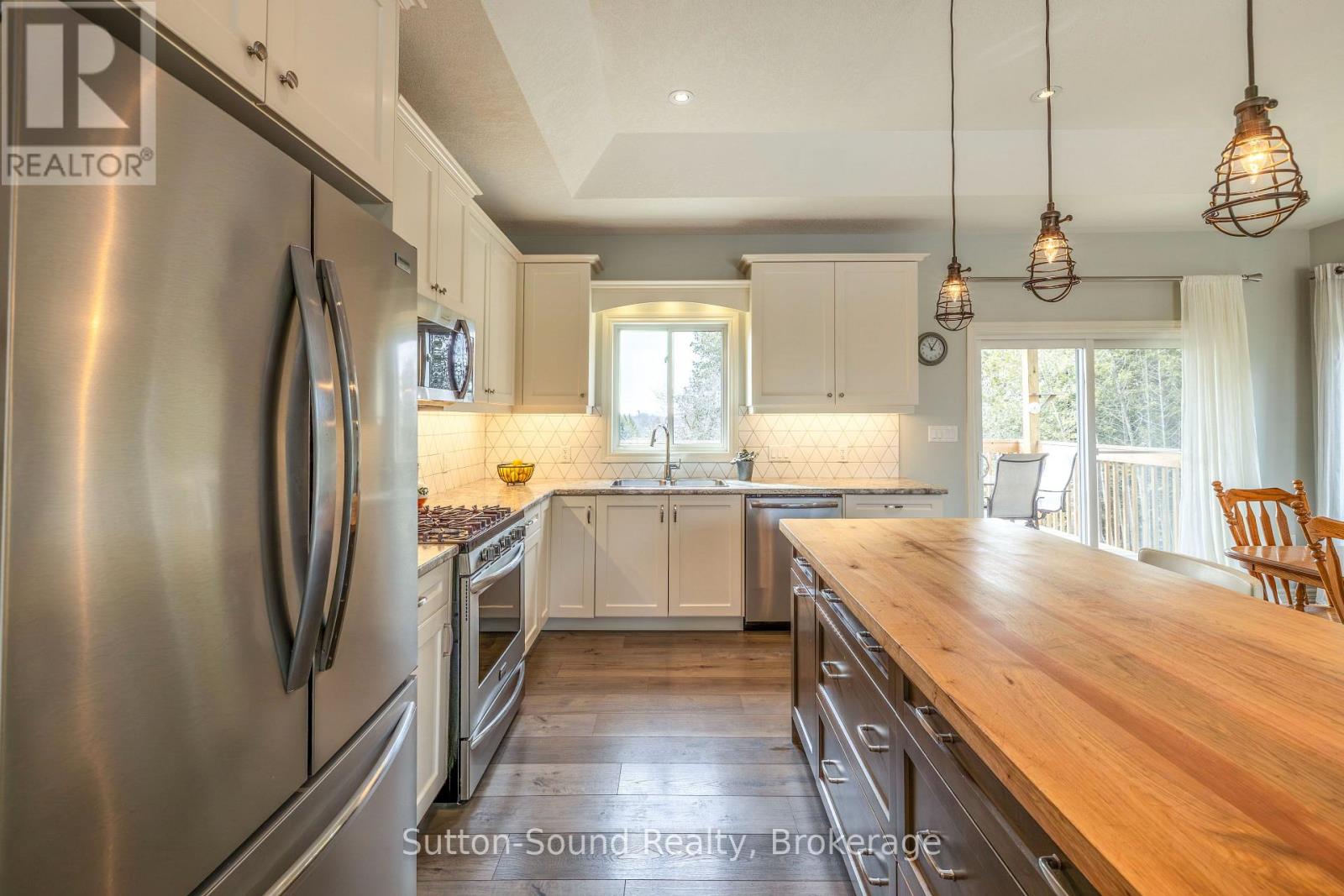 202 Meredith Way, Chatsworth, Ontario  N0H 1G0 - Photo 12 - X12938242