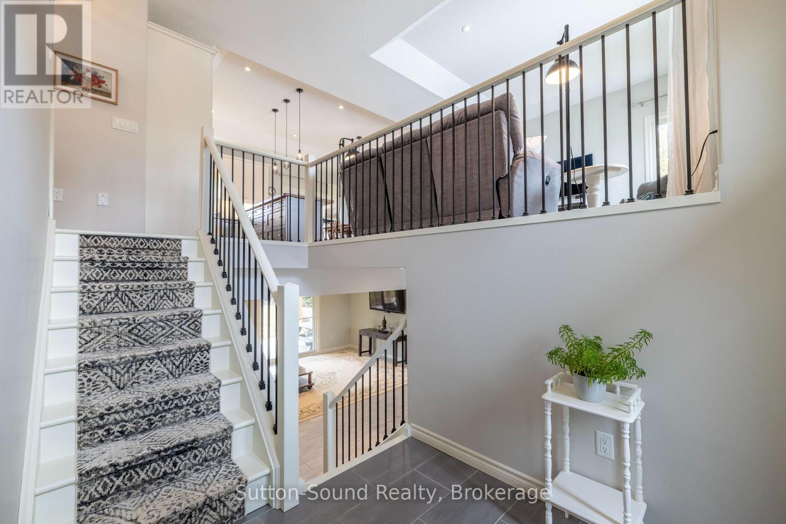 202 Meredith Way, Chatsworth, Ontario  N0H 1G0 - Photo 6 - X12938242