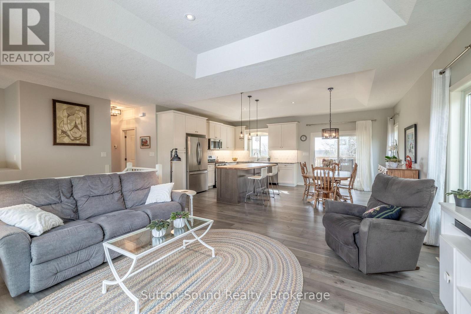 202 Meredith Way, Chatsworth, Ontario  N0H 1G0 - Photo 9 - X12938242