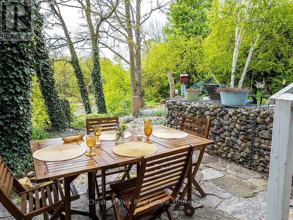 114 Clark Street, Blue Mountains, Ontario  N0H 1J0 - Photo 30 - X12938276