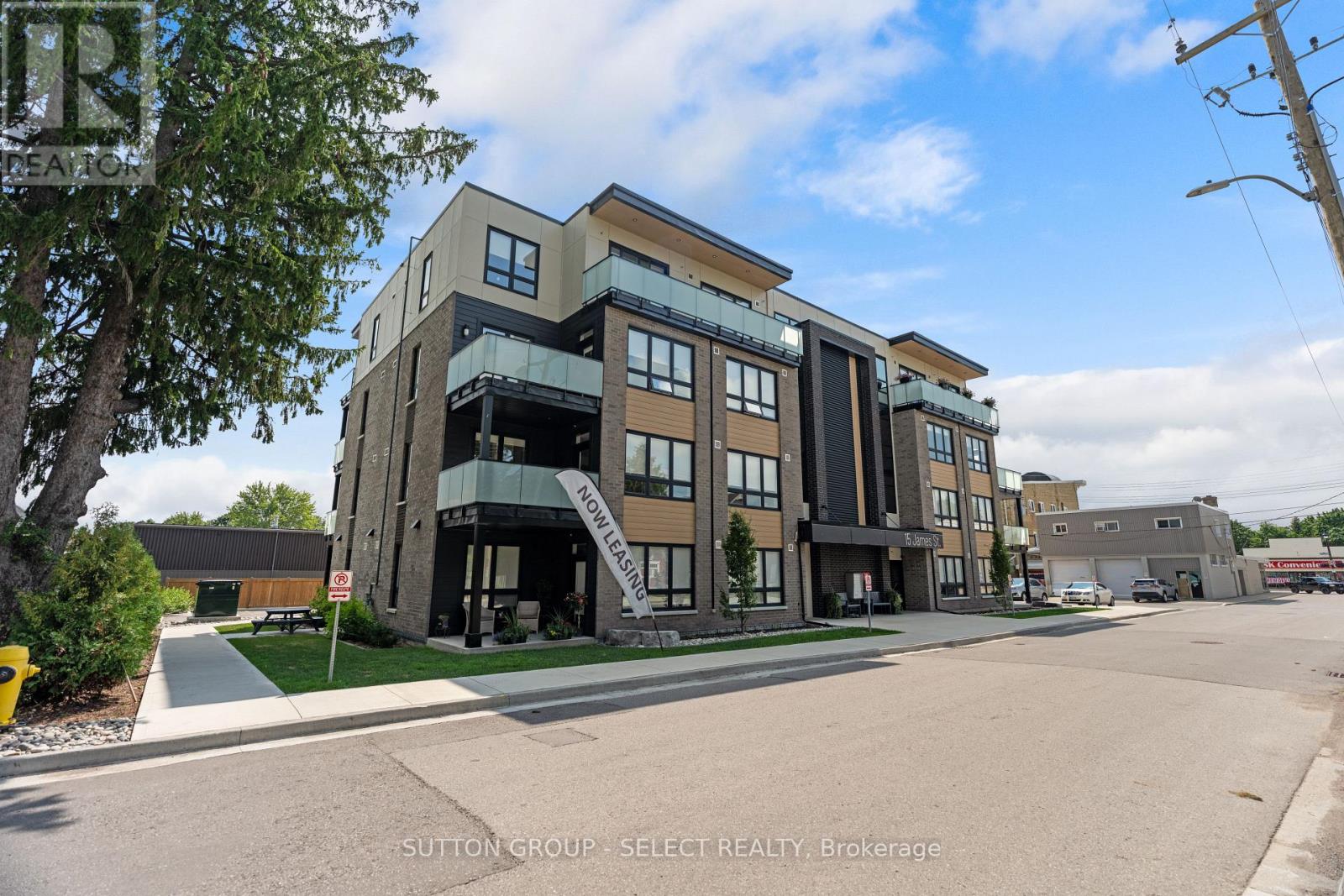 305 - 15 James Street, South Huron, Ontario  N0M 1S6 - Photo 2 - X12935518