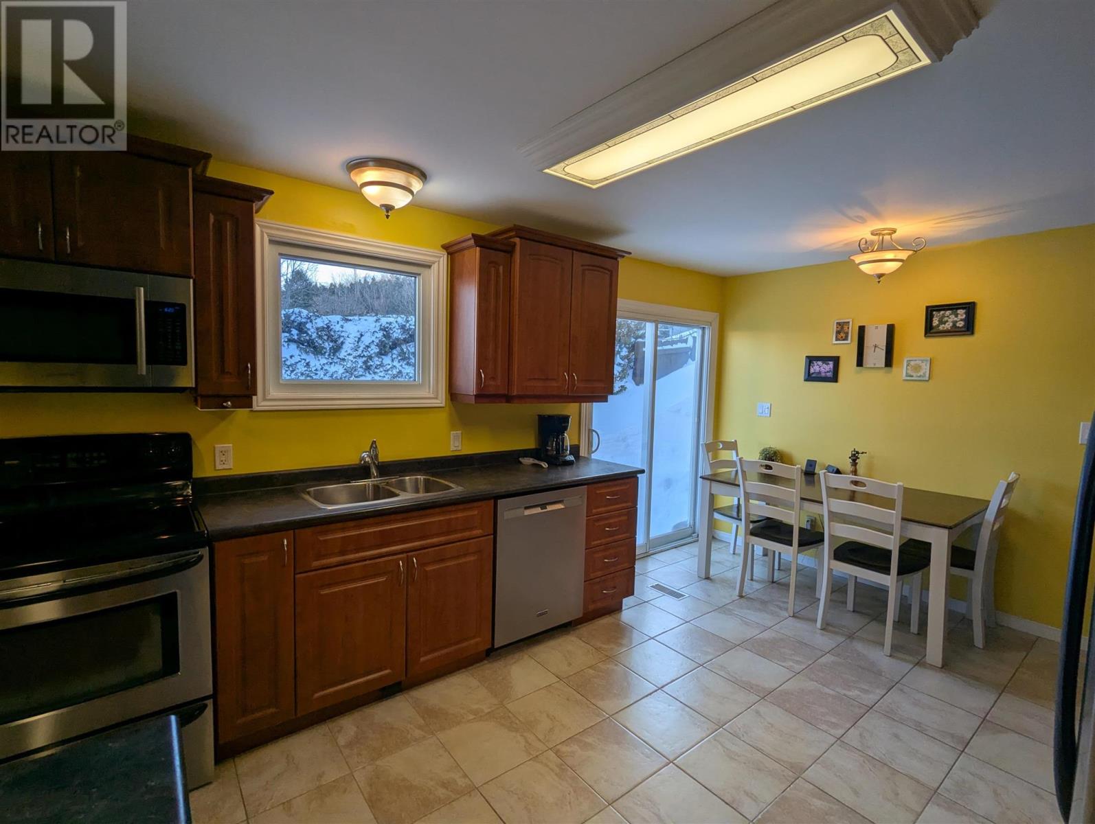 52 Hergott Ave, Elliot Lake, Ontario  P5A 3A8 - Photo 16 - SM260500