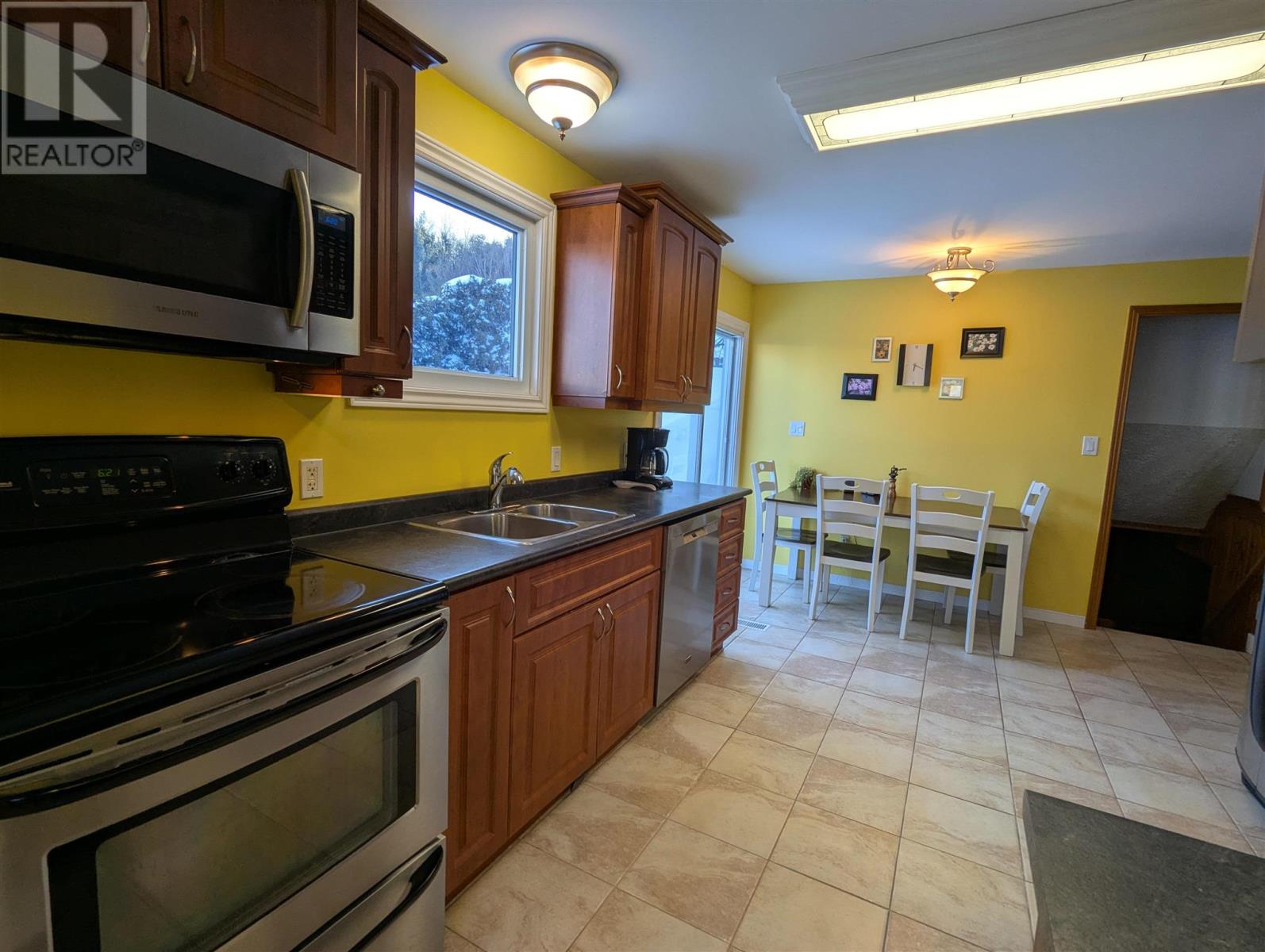 52 Hergott Ave, Elliot Lake, Ontario  P5A 3A8 - Photo 15 - SM260500