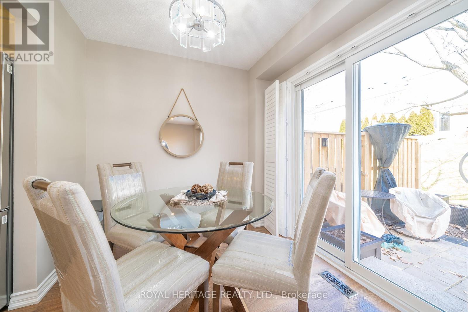 201 - 10 Bassett Boulevard, Whitby, Ontario L1N 9C8 - Photo 13 - E12938210