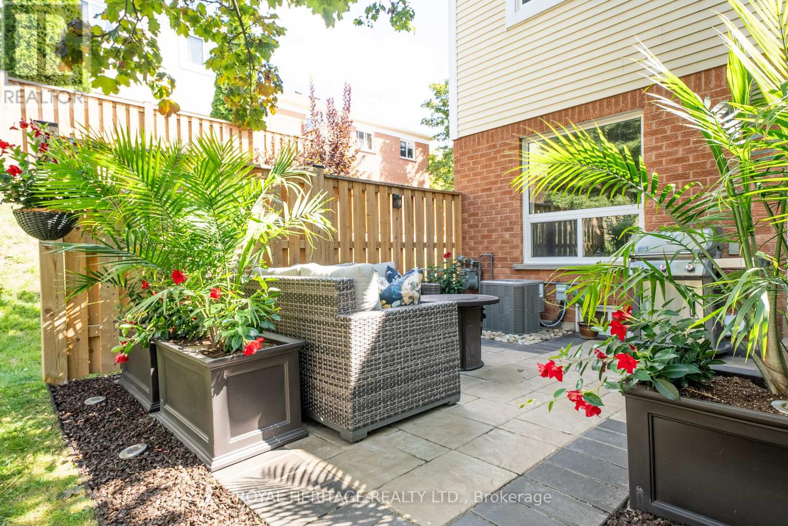 201 - 10 Bassett Boulevard, Whitby, Ontario L1N 9C8 - Photo 27 - E12938210