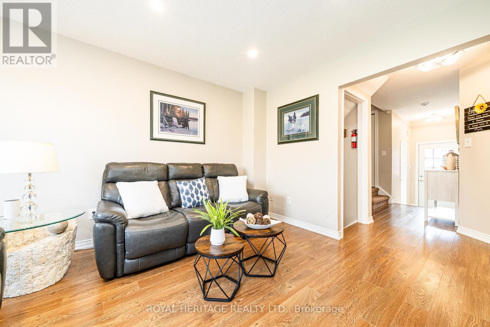 201 - 10 Bassett Boulevard, Whitby, Ontario L1N 9C8 - Photo 7 - E12938210