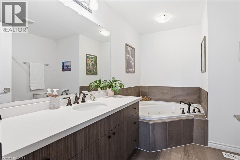 30 Times Square Boulevard Unit# 31, Hamilton, Ontario  L8J 0L8 - Photo 14 - 40816255