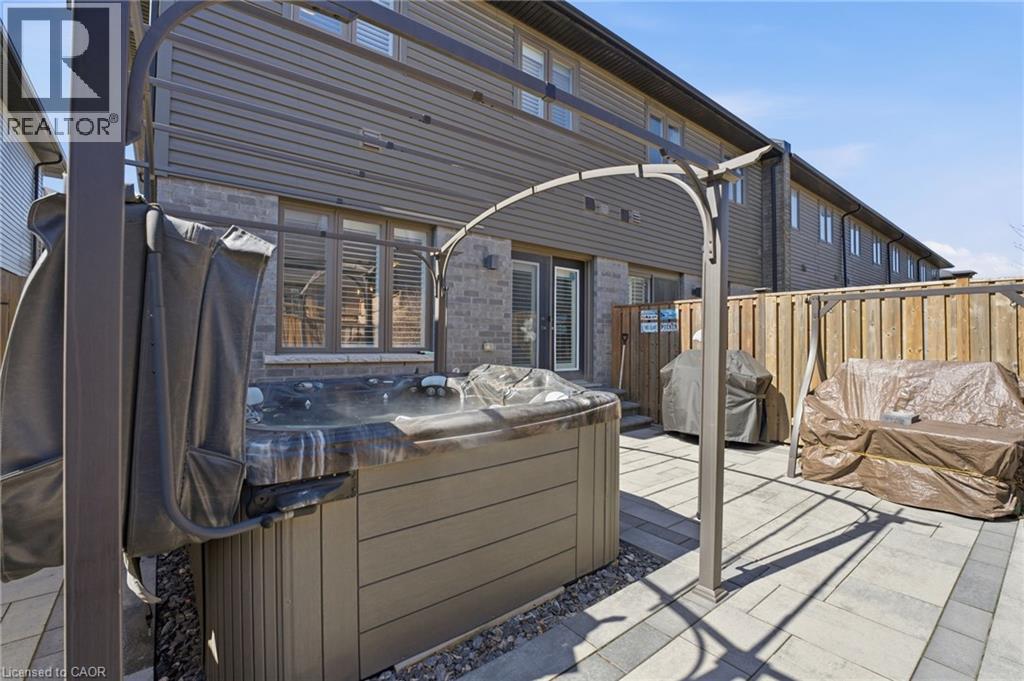 30 Times Square Boulevard Unit# 31, Hamilton, Ontario  L8J 0L8 - Photo 25 - 40816255