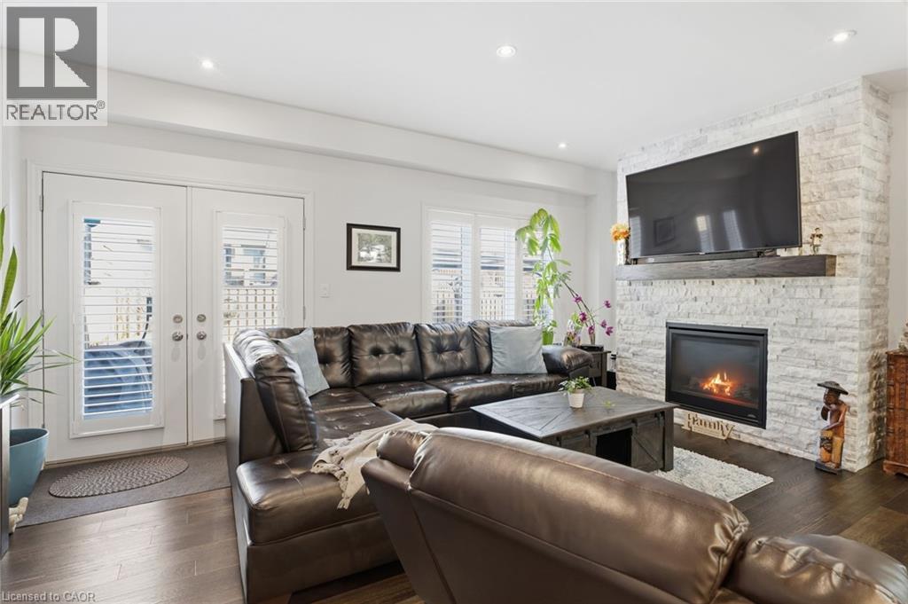 30 Times Square Boulevard Unit# 31, Hamilton, Ontario  L8J 0L8 - Photo 4 - 40816255